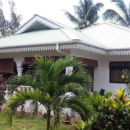 Coco Bay Guest House Anse Volbert Village Exteriér fotografie