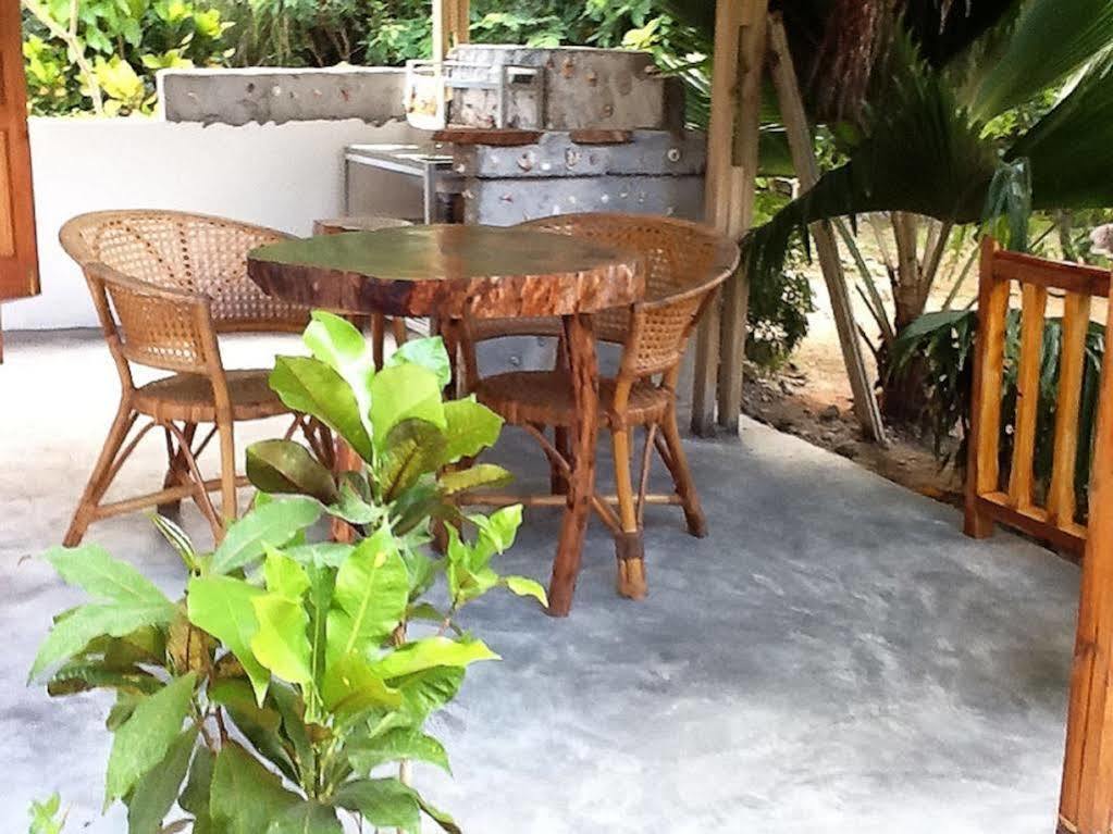 Coco Bay Guest House Anse Volbert Village Exteriér fotografie